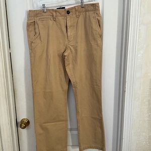 Men’s Khaki Pants